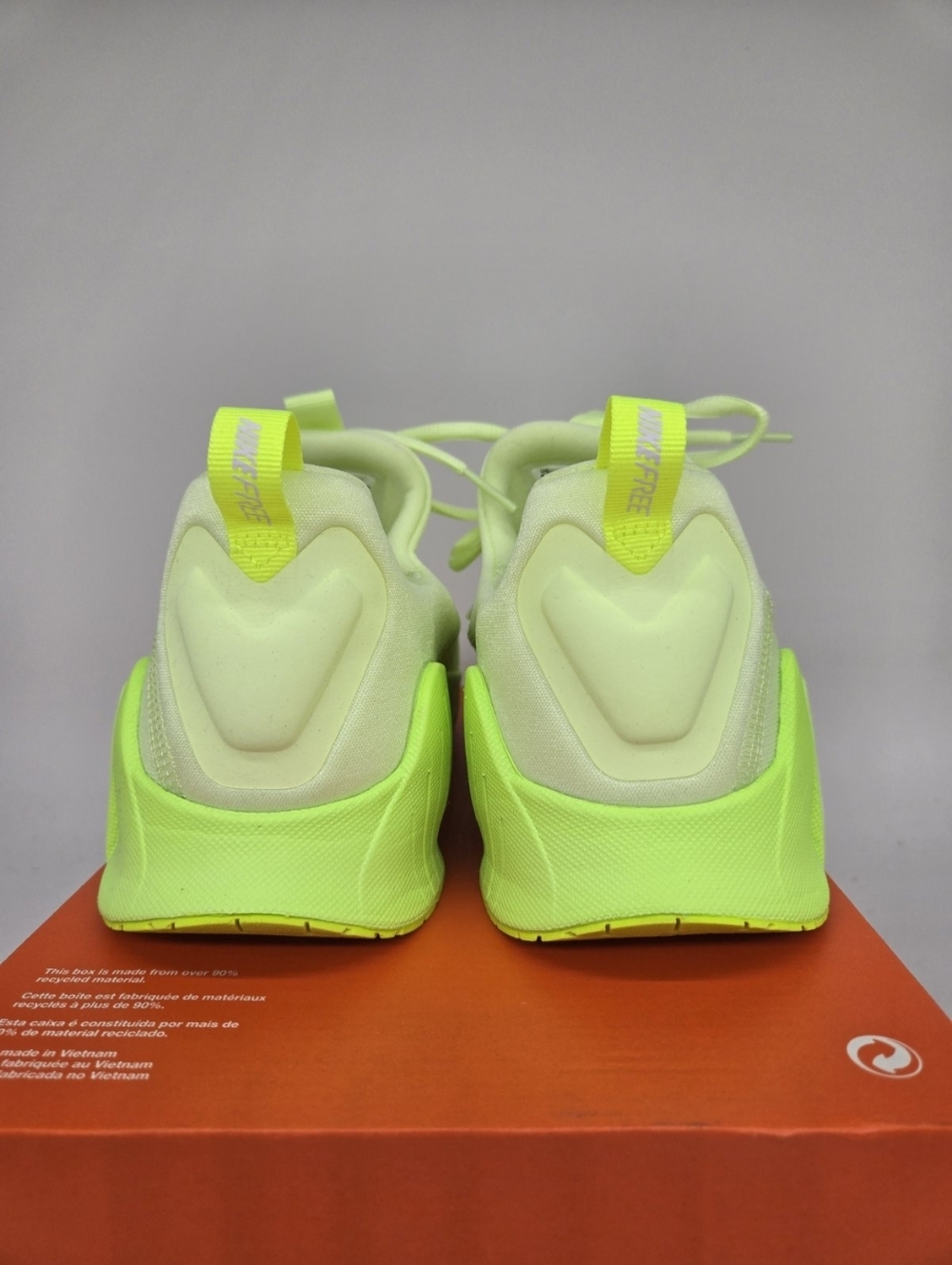 Nike Free Metcon 6 Barely Volt Glow White Women's Workout Shoes Size 8.5 New - Picture 5 of 8